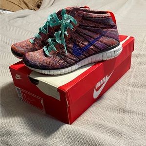 WMNS Nike Flyknit Chukkas